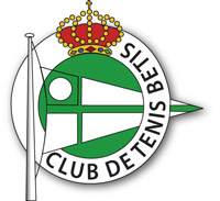 EL CLUB DE TENIS BETIS CELEBRA UN SINGULAR TORNEO  CON RAQUETAS DE MADERA Y ROPA DE ÉPOCA