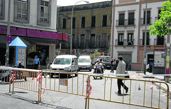 El Ayuntamiento confía en abrir el jueves al tráfico el acceso a la calle Jáuregui