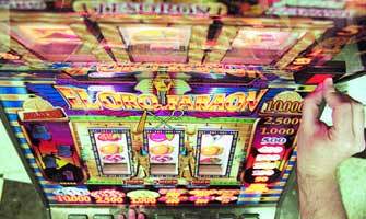 El gasto en juego de los sevillanos cae por primera vez en ocho años