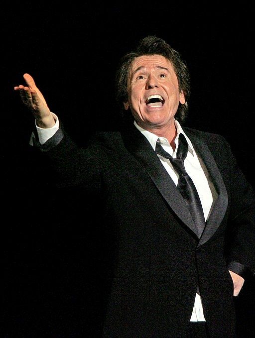 El cantante Raphael llega mañana al Teatro de la Maestranza con todas las entradas agotadas