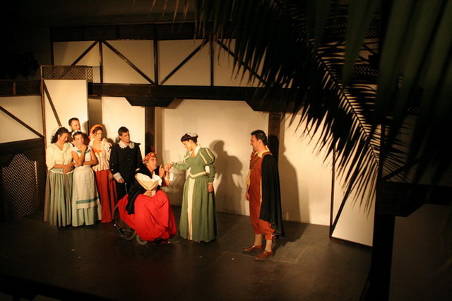 La compañía Viento Sur teatro denuncia a los dueños de la Sala El Cachorro