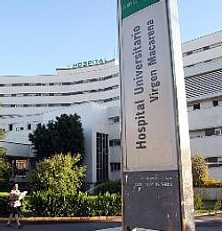 El Hospital Macarena custodia más de mil muestras en su Banco de Tumores