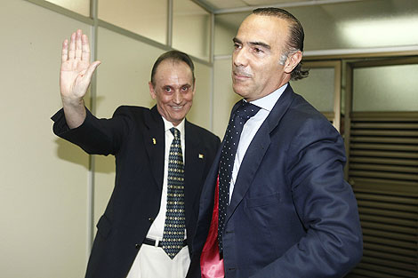 Lopera vende el Betis, se queda con el 1% de las acciones