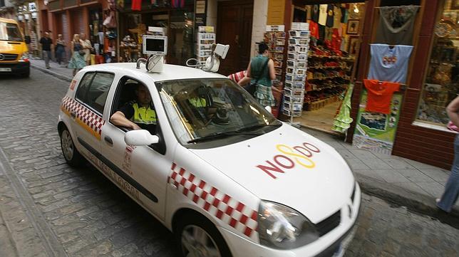 El parón del coche «ponemultas» evita unas 30.000 sanciones
