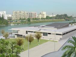 El acuario abrirá a mitad de 2012 y valdrá 14 euros