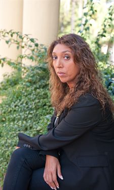 Esperanza Fernández lleva ‘Raíces del alma’ a la Bienal