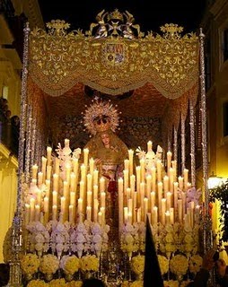 La Virgen del Rosario visitará a la Macarena en su salida de esta tarde