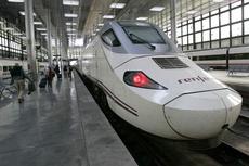 Un conato de incendio en un AVE Madrid-Sevilla provoca el transbordo de 164 viajeros y retrasos en otros tres