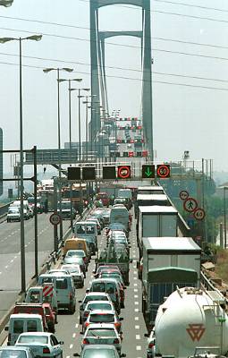 El V Centenario soporta el doble de tráfico que cuando se abrió