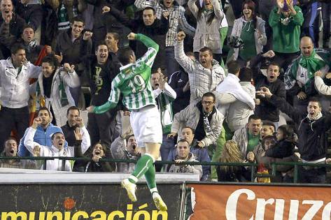 El Betis baila al Barça en el Villamarín