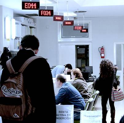 Paro y tráfico siguen siendo las principales preocupaciones de los sevillanos