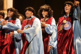 El Falla vivirá su final más sevillana