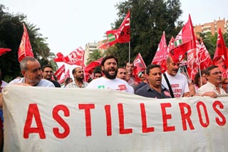 Los hombres de los barcos dicen adiós