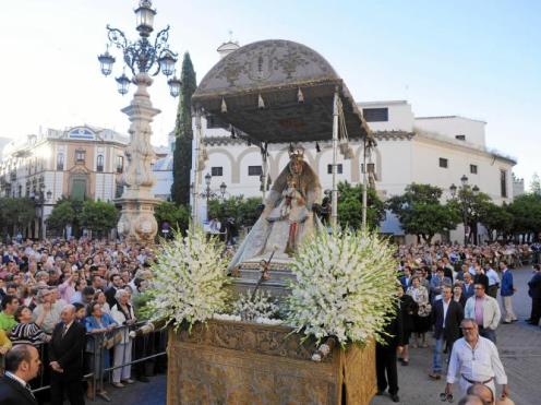 La patrona de la ciudad (II)