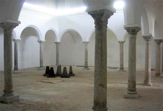 Los Baños de la Reina Mora